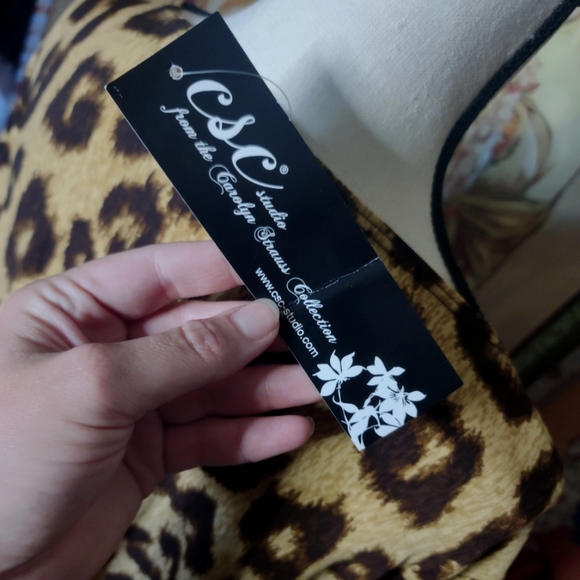 XL Leopard Print Blouse - Picture 4 of 5